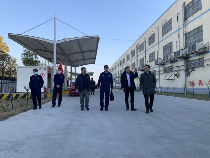 参观 - 副本.jpg 参观 - 副本.jpg