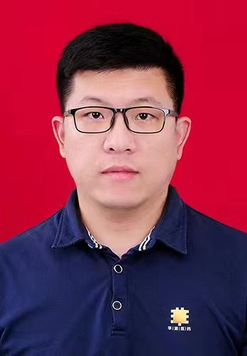 张岩.png