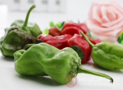 辛辣食物是咳嗽患者需要避免的第一大忌口