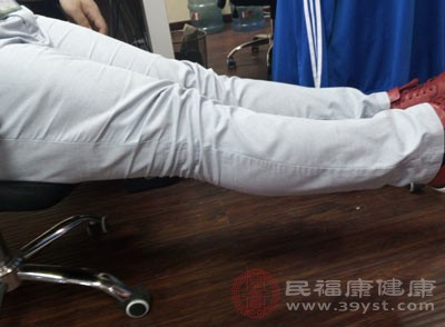 缺钙可能导致肌肉痉挛，这是抽筋的一个可能原因