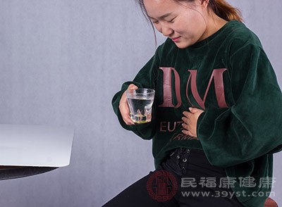 减肥需要控制饮食，合理的饮食能减少能量的摄入