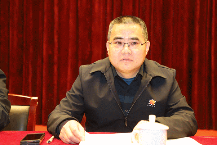 言利阳.gif 言利阳.gif