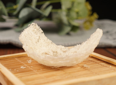 控制单次食用量(干燕窝3-5g)，糖尿病患者慎选甜配料